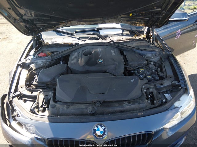 45466845 :رقم المزاد ، WBA8D9G35HNU65106 vin ، 2017 Bmw 330i Xdrive مزاد بيع