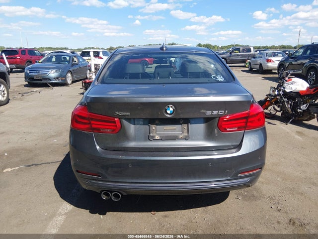45466845 :رقم المزاد ، WBA8D9G35HNU65106 vin ، 2017 Bmw 330i Xdrive مزاد بيع