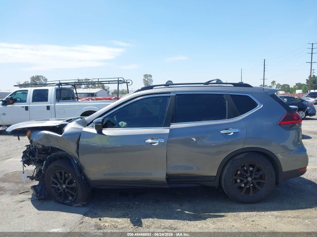 Nissan ROGUE SV 2018 5N1AT2MT6JC832109 Image 15