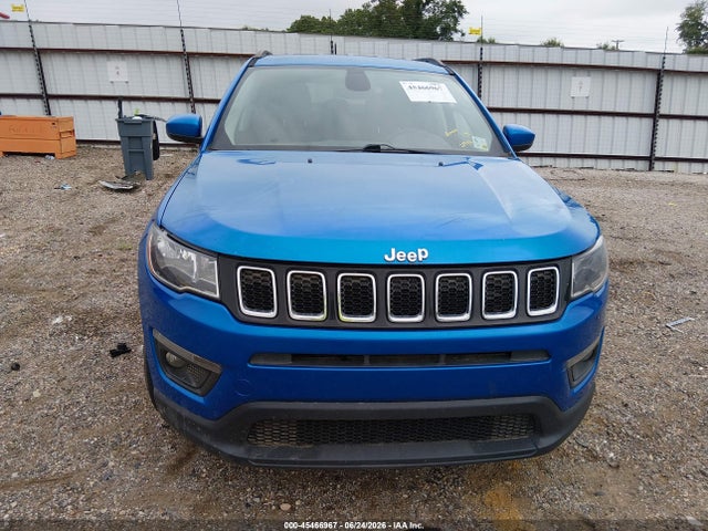 3C4NJCBB5JT287116 Jeep Compass Latitude Fwd