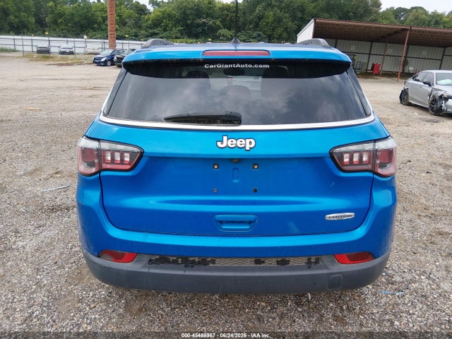 3C4NJCBB5JT287116 Jeep Compass Latitude Fwd