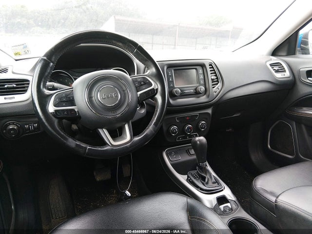 3C4NJCBB5JT287116 Jeep Compass Latitude Fwd