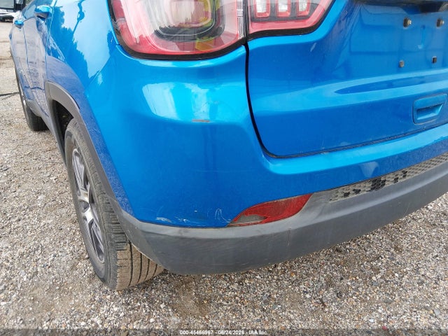 3C4NJCBB5JT287116 Jeep Compass Latitude Fwd