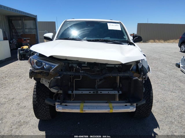Toyota 4RUNNER SR5 2021 JTEMU5JR4M5941830 Image 13