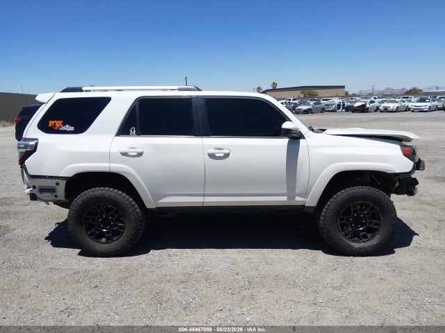 Toyota 4RUNNER SR5 2021 JTEMU5JR4M5941830 Image 14