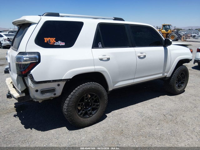 Toyota 4RUNNER SR5 2021 JTEMU5JR4M5941830 Image 4