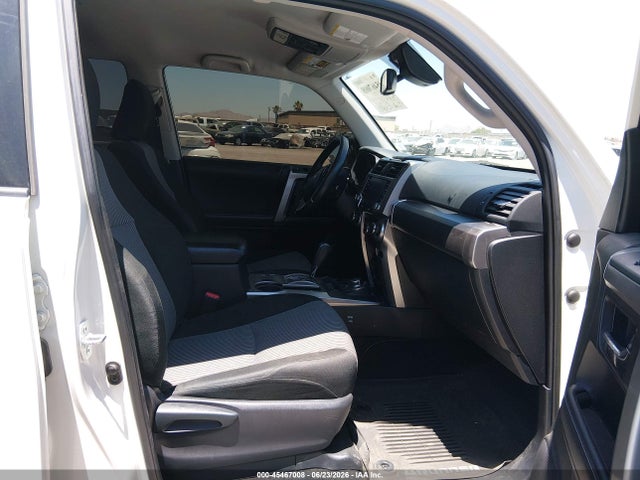 Toyota 4RUNNER SR5 2021 JTEMU5JR4M5941830 Image 5