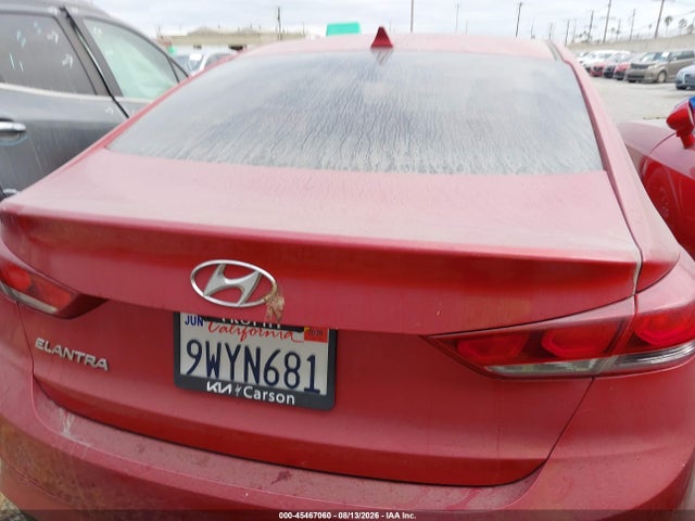 Hyundai ELANTRA SEL 2018 5NPD84LF0JH294652 Image 16