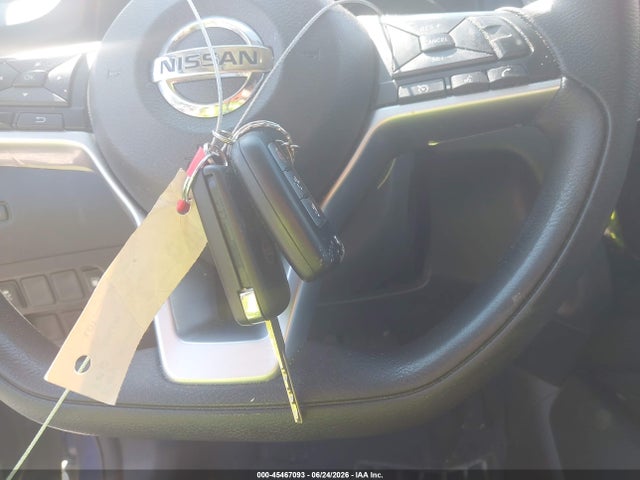 Nissan ROGUE S 2018 5N1AT2MT0JC760565 Image 11