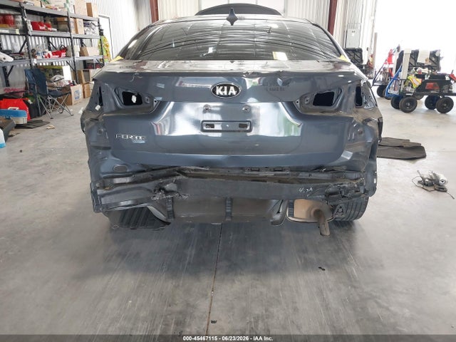 Продажа на аукционе авто 2016 Kia Forte Lx, vin: KNAFK4A60G5441300, номер лота: 45467115