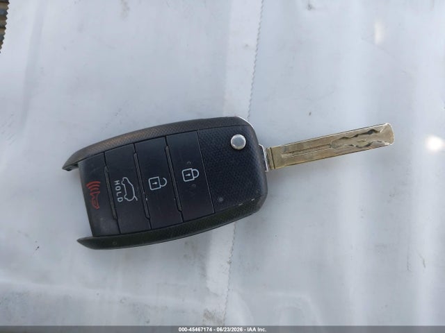 KIA Soul 2017 KNDJN2A2XH7881648 Image 11
