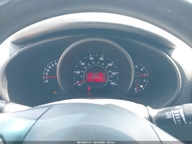 KNDJN2A2XH7881648 KIA Soul
