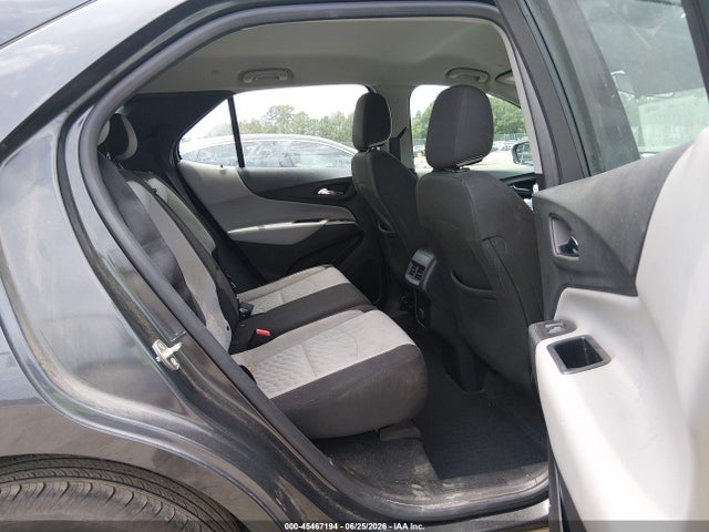 2GNAXHEV8J6270080 Chevrolet EQUINOX LS