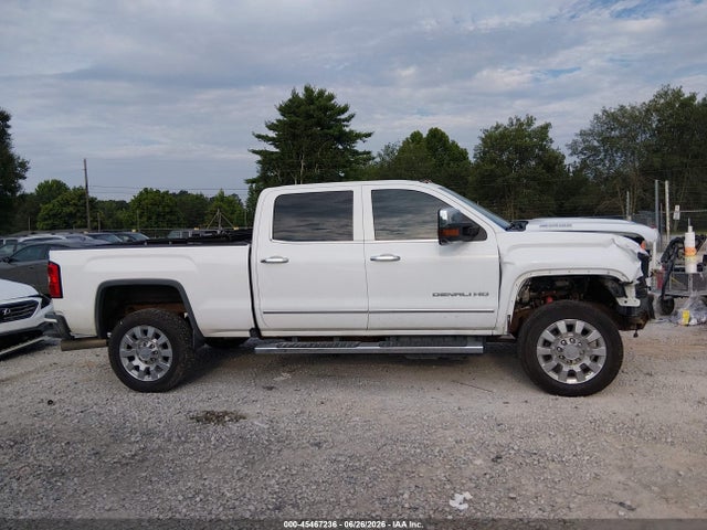 45467236 :رقم المزاد ، 1GT12UEY9HF200209 vin ، 2017 Gmc Sierra 2500hd Denali مزاد بيع