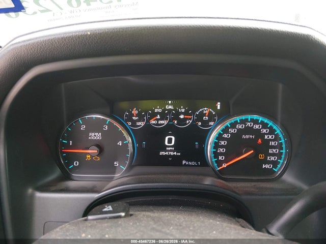 45467236 :رقم المزاد ، 1GT12UEY9HF200209 vin ، 2017 Gmc Sierra 2500hd Denali مزاد بيع