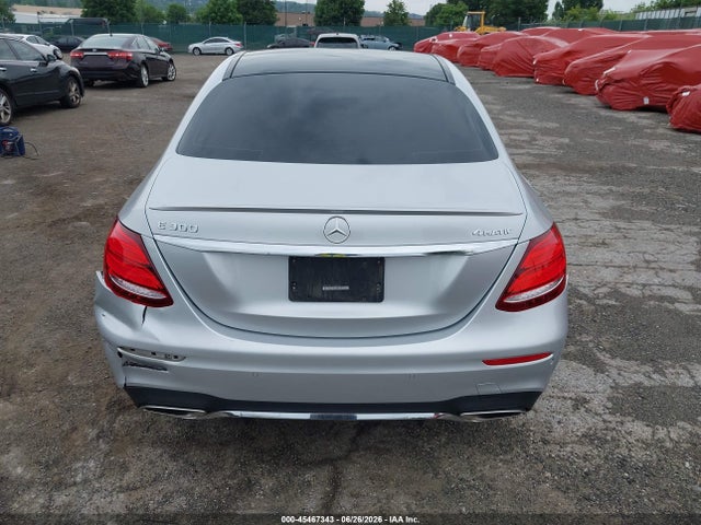 WDDZF4KB1KA582978 Mercedes-Benz E 300 4matic