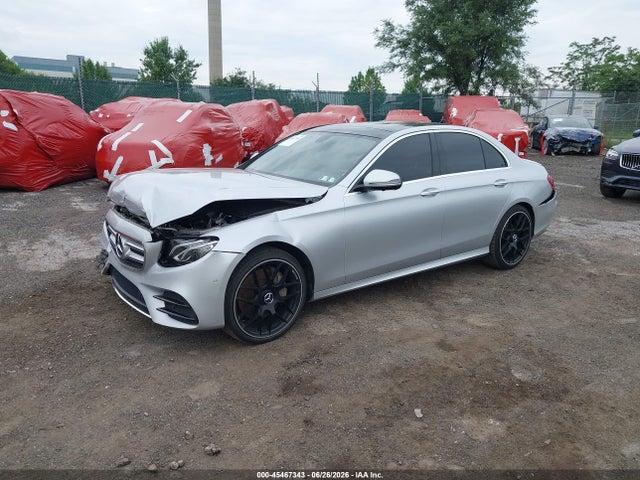 WDDZF4KB1KA582978 Mercedes-Benz E 300 4matic