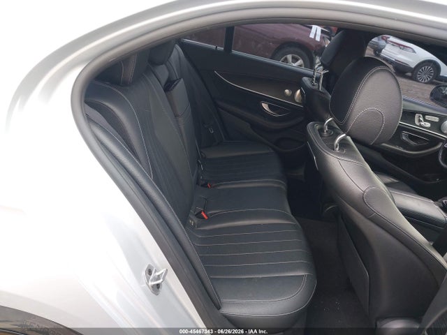 WDDZF4KB1KA582978 Mercedes-Benz E 300 4matic