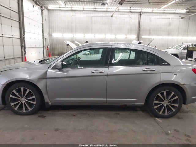 Продаж на аукціоні авто 2013 Chrysler 200 Limited, vin: 1C3CCBCG8DN687153, номер лоту: 45467350