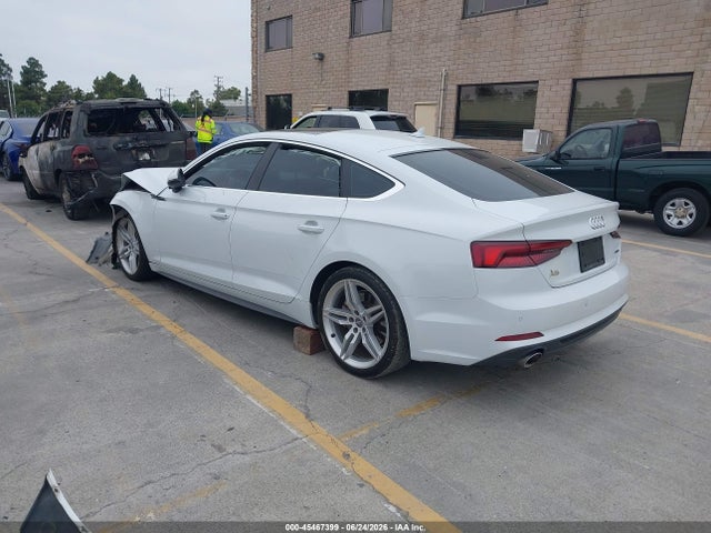 Audi A5 45 Premium 2019 WAUENCF53KA059503 Image 3