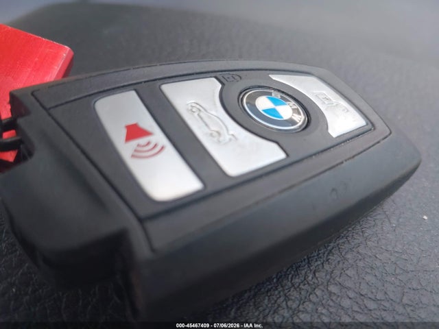 2017 Bmw 320i მანქანა იყიდება აუქციონზე, vin: WBA8A9C53HK620382, აუქციონის ნომერი: 45467409