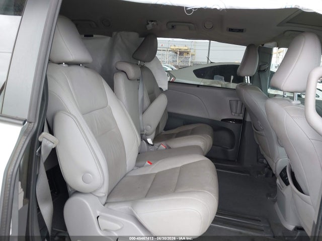 Toyota SIENNA XLE 2020 5TDYZ3DC1LS060353 Image 8