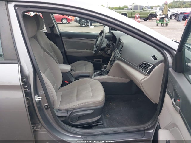 45467418 :رقم المزاد ، 5NPD84LF9JH300822 vin ، 2018 Hyundai Elantra Sel مزاد بيع
