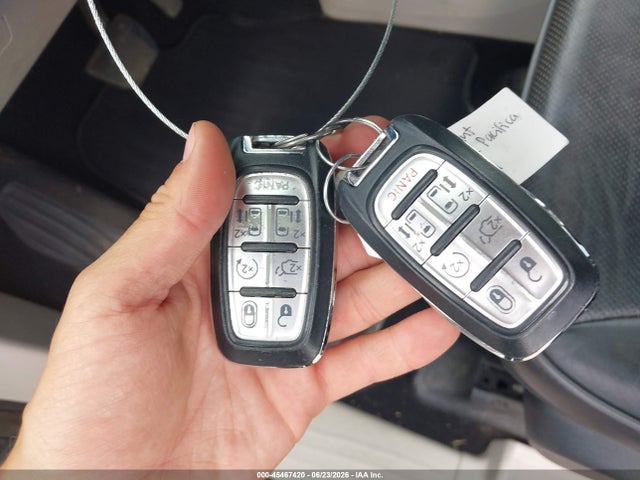 Продаж на аукціоні авто 2019 Chrysler Pacifica Limited, vin: 2C4RC1GG2KR551594, номер лоту: 45467420