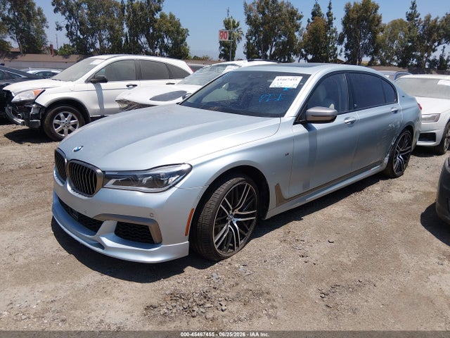 BMW M760i Xdrive 2018 WBA7H6C52JG614930 Image 2