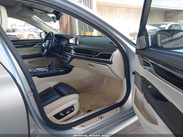 BMW M760i Xdrive 2018 WBA7H6C52JG614930 Image 5