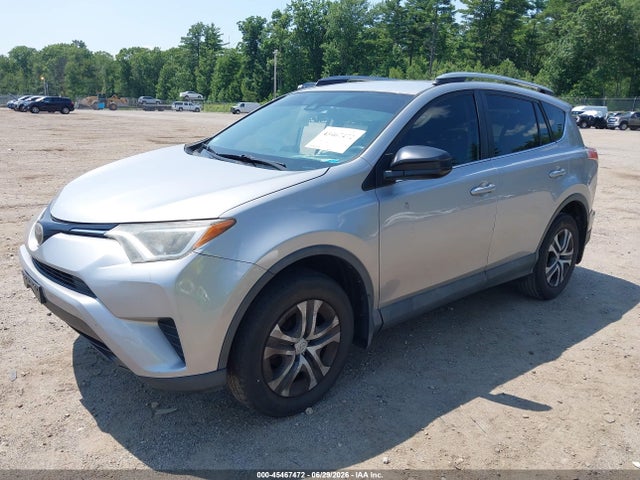 2T3BFREV8HW569847 Toyota RAV4 LE
