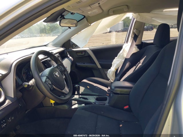 2T3BFREV8HW569847 Toyota RAV4 LE