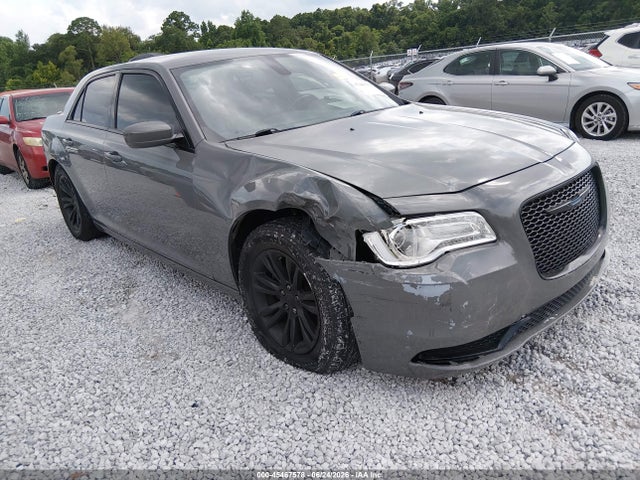 Auction sale of the 2017 Chrysler 300 Limited, vin: 2C3CCAAG2HH593717, lot number: 45467578