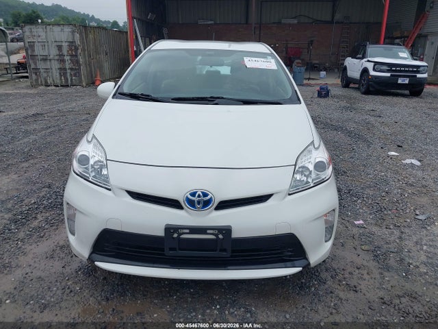 Toyota Prius Three 2015 JTDKN3DU1F0484200 Image 12