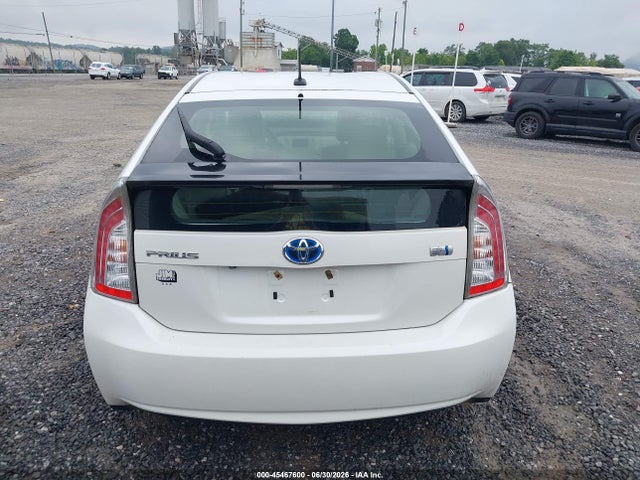 Toyota Prius Three 2015 JTDKN3DU1F0484200 Image 16