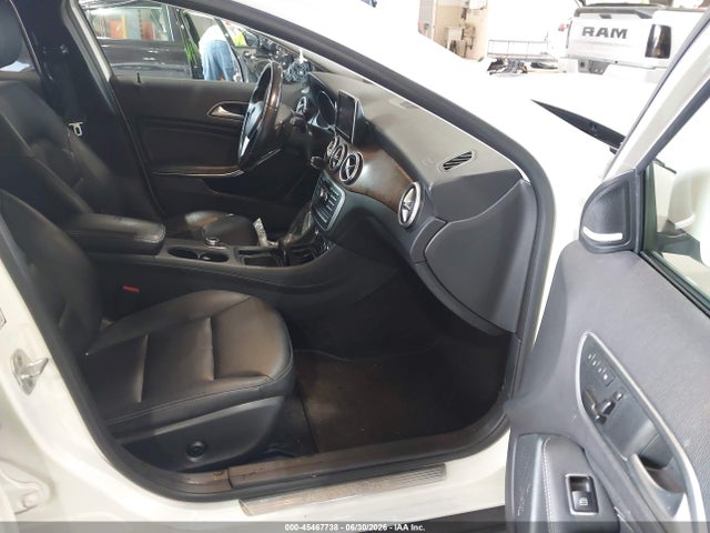 Продажа на аукционе авто 2015 Mercedes-benz Gla 250 4matic, vin: WDCTG4GB7FJ121337, номер лота: 45467738