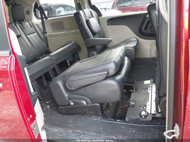 45467743 :رقم المزاد ، 2C4RC1BG2FR730828 vin ، 2015 Chrysler Town & Country Touring مزاد بيع