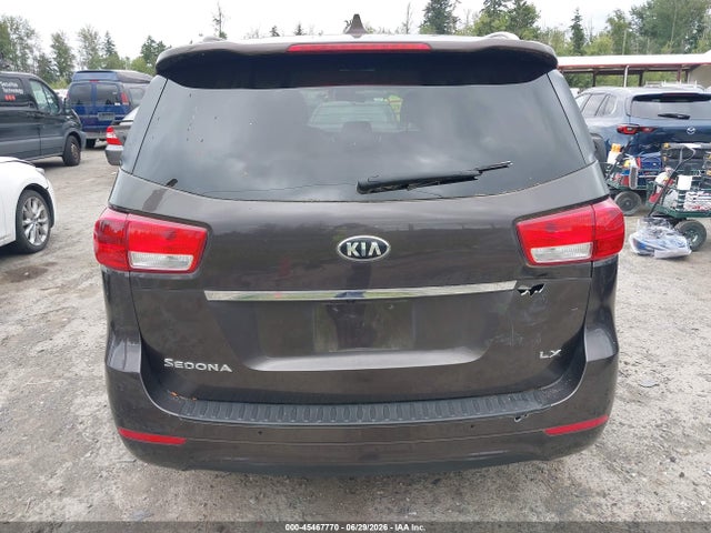 KIA SEDONA LX 2017 KNDMB5C18H6318454 Image 16