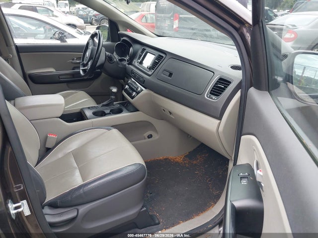 KIA SEDONA LX 2017 KNDMB5C18H6318454 Image 5