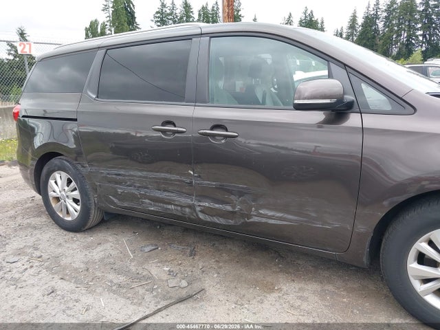 KIA SEDONA LX 2017 KNDMB5C18H6318454 Image 6
