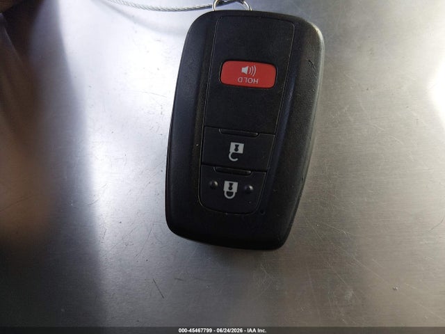 NMTKHMBX1JR019107 Toyota C-hr Xle Premium