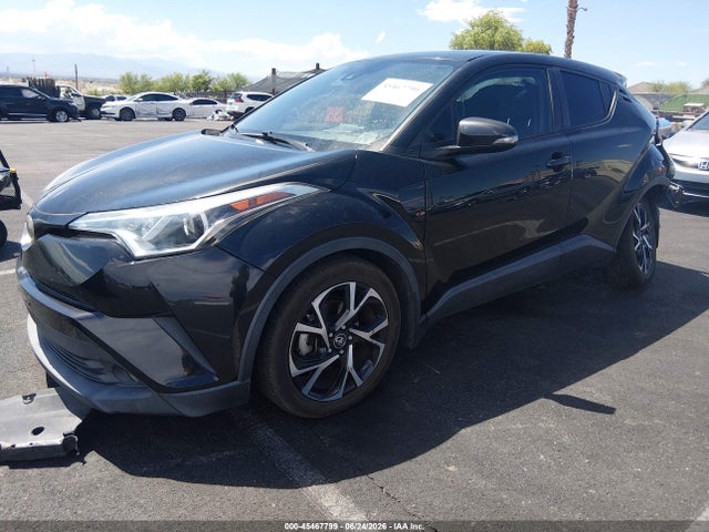 NMTKHMBX1JR019107 Toyota C-hr Xle Premium
