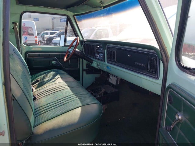 1977 Ford F-350 მანქანა იყიდება აუქციონზე, vin: F35JR083551, აუქციონის ნომერი: 45467909