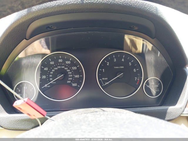 BMW 320i 2015 WBA3B1G56FNT03999 Image 16