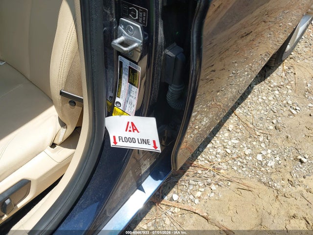 45467933 :رقم المزاد ، WBA3B1G56FNT03999 vin ، 2015 Bmw 320i مزاد بيع