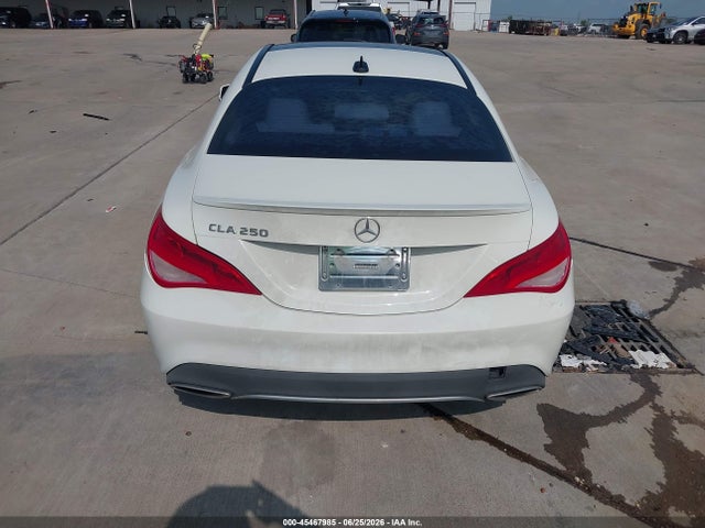 Mercedes-Benz CLA 250 2018 WDDSJ4EB4JN576241 Image 16