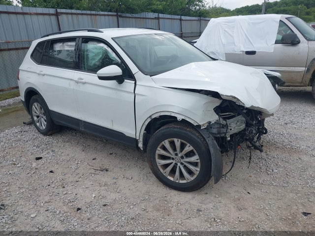 2018 Volkswagen Tiguan 2.0t S მანქანა იყიდება აუქციონზე, vin: 3VV0B7AX2JM094803, აუქციონის ნომერი: 45468024