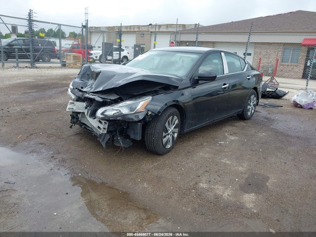 45468077 :رقم المزاد ، 1N4BL4BV6LC186958 vin ، 2020 Nissan Altima S Fwd مزاد بيع