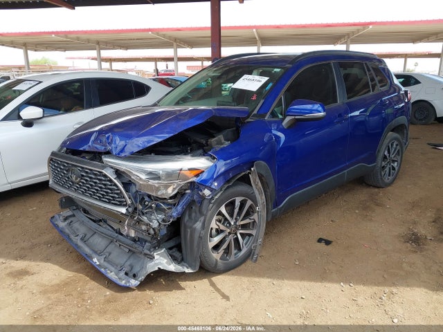 Toyota Corolla Cross Xle 2022 7MUDAAAG0NV007539 Image 2