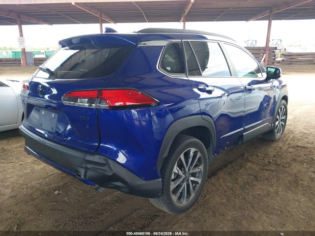 Toyota Corolla Cross Xle 2022 7MUDAAAG0NV007539 Image 4